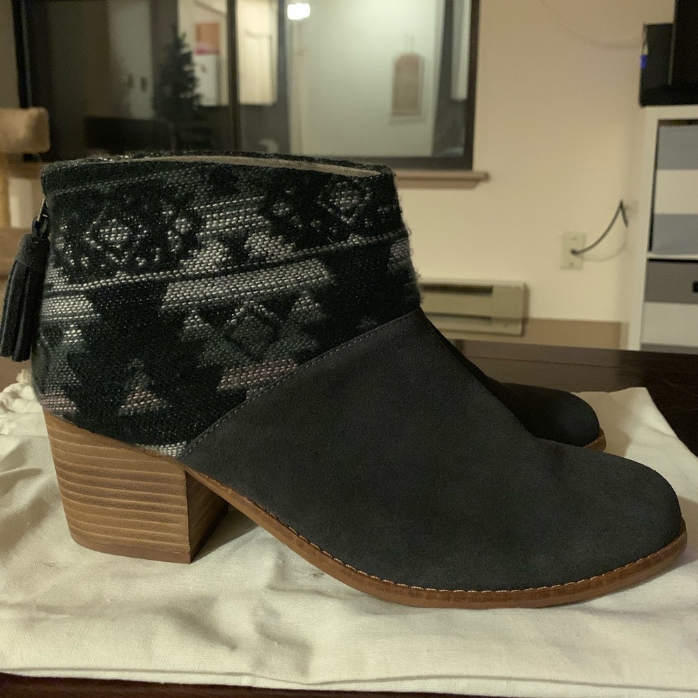 Toms booties